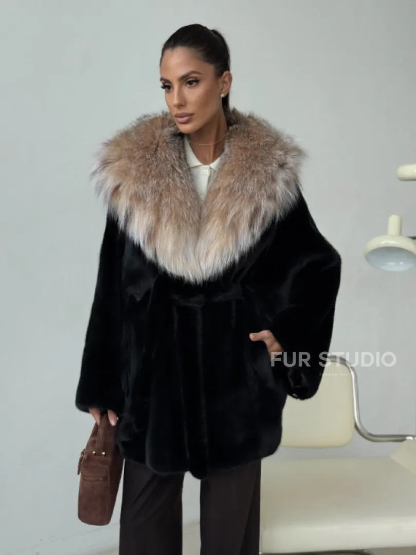 Норковый полушубок с капюшоном рысь