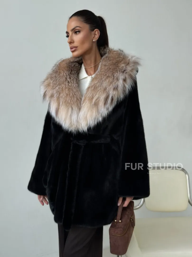 Норковый полушубок с капюшоном рысь