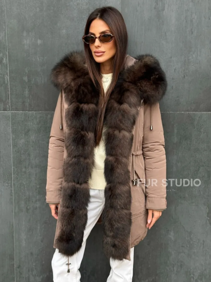 Пуховик с капюшоном - финский песец