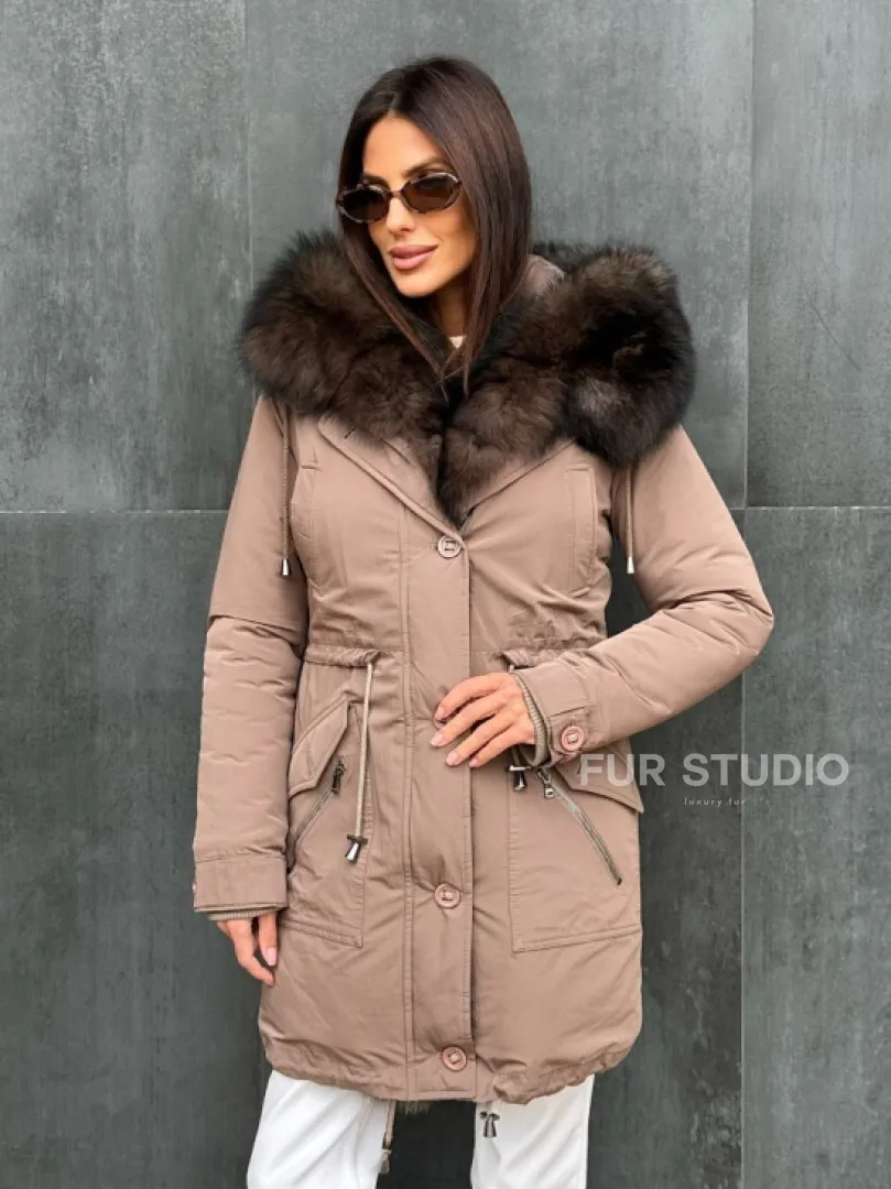 Пуховик с капюшоном - финский песец