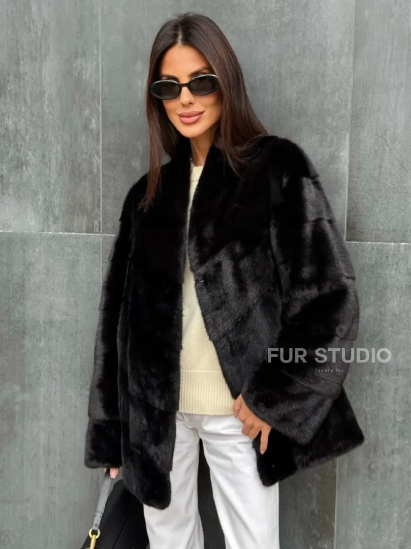 Черный норковый полушубок