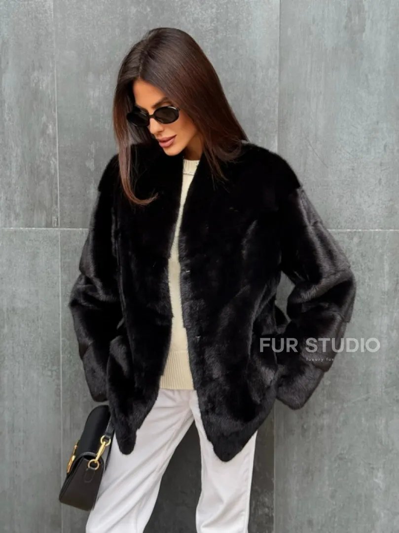 Черный норковый полушубок
