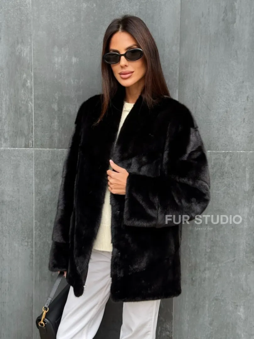 Черный норковый полушубок