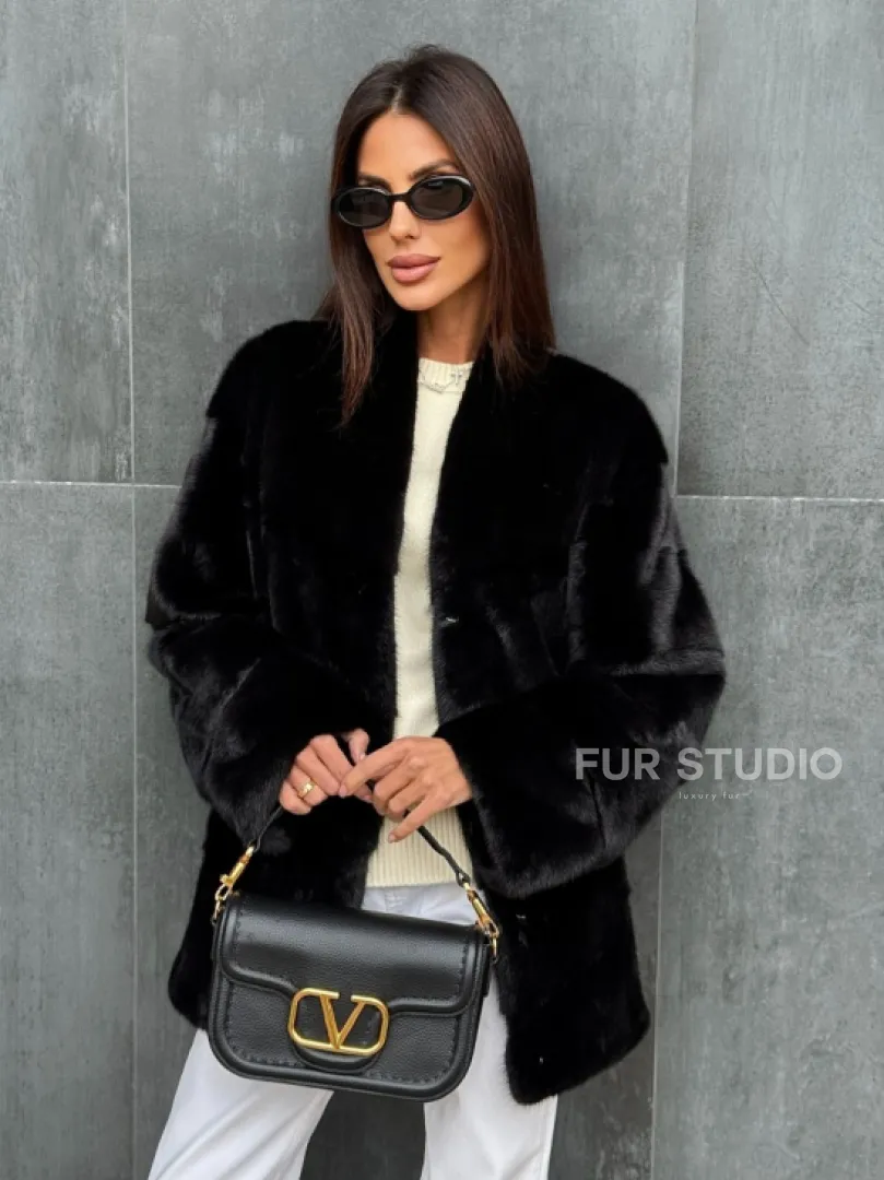 Черный норковый полушубок