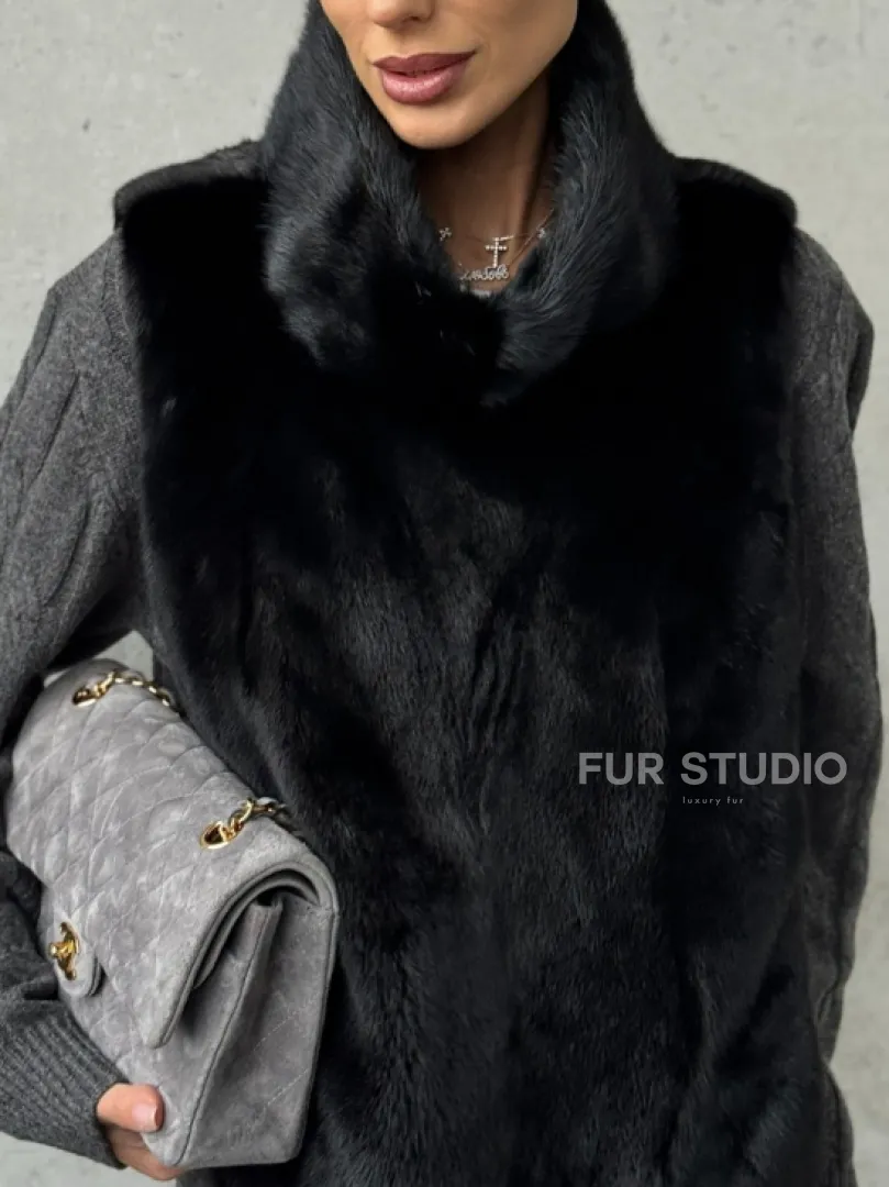 Черная манишка из меха норки