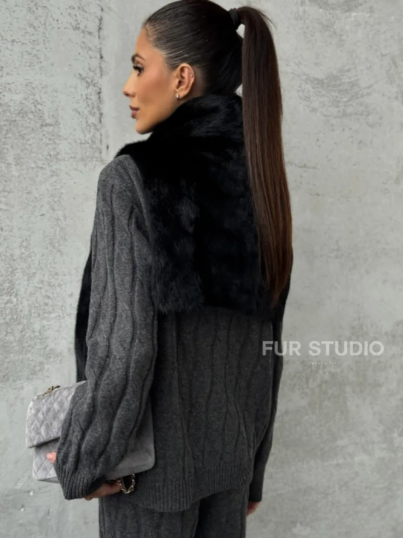 Черная манишка из меха норки