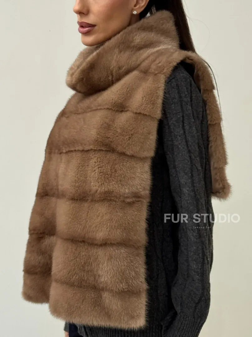 Бежевая норковая манишка