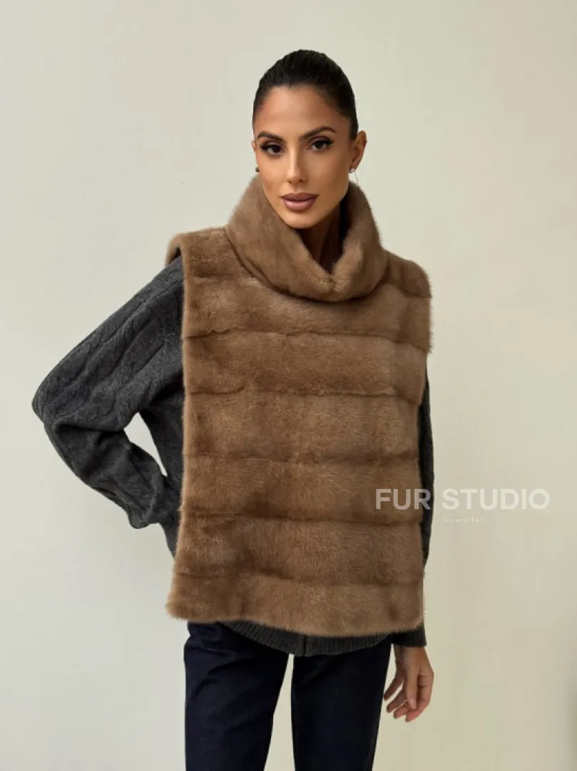 Бежевая норковая манишка