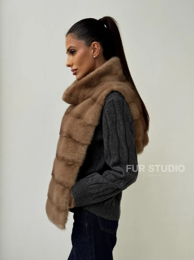 Бежевая норковая манишка