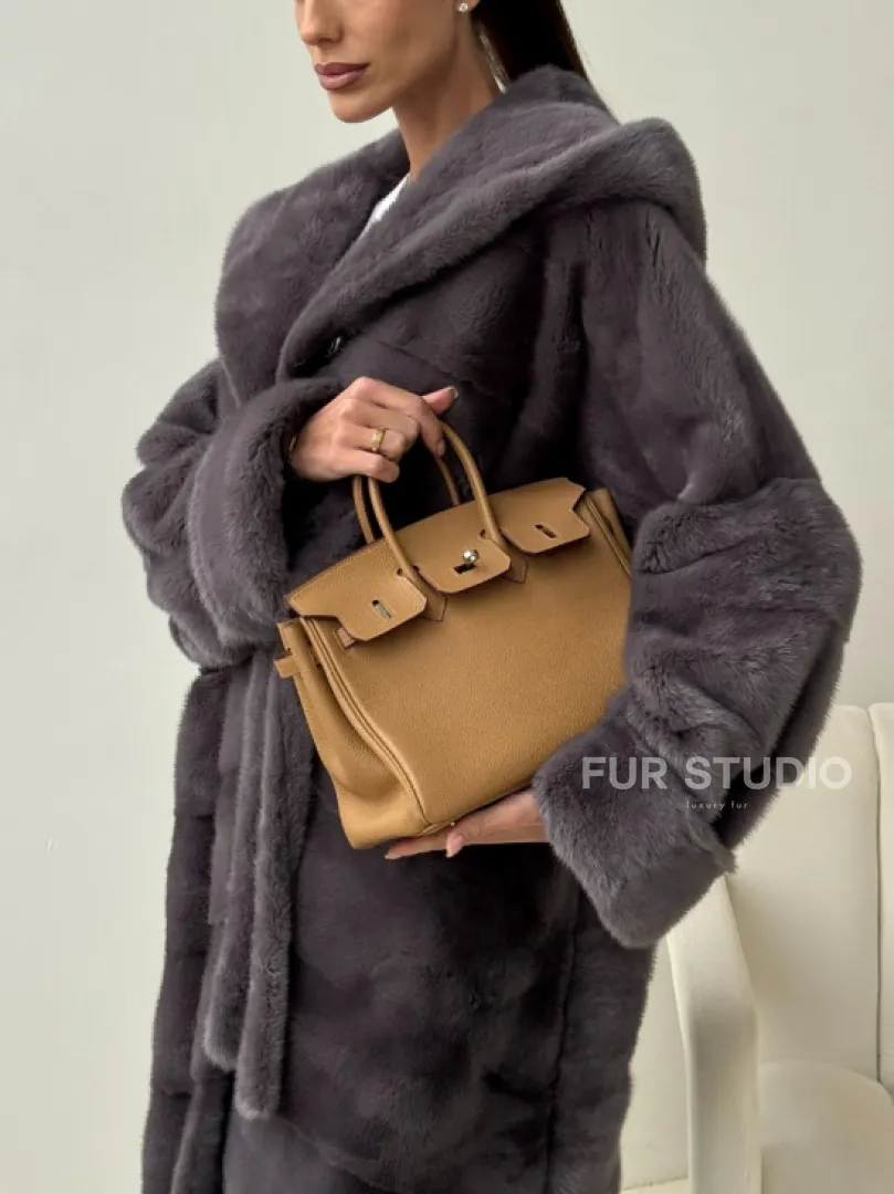 Длинная норковая шуба - капюшон кобра