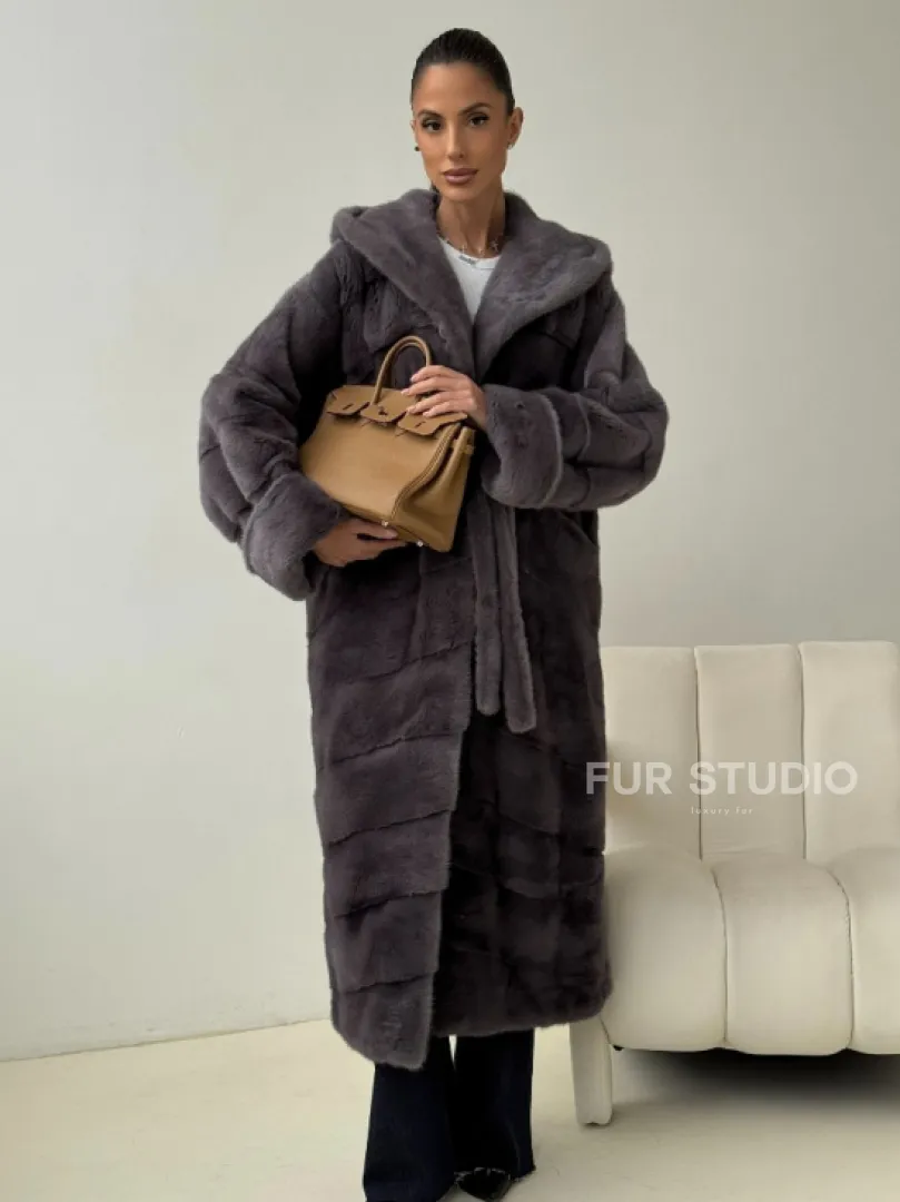 Длинная норковая шуба - капюшон кобра