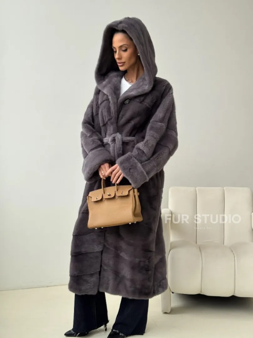Длинная норковая шуба - капюшон кобра