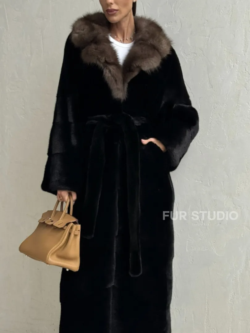 Черная норковая шуба - воротник куница