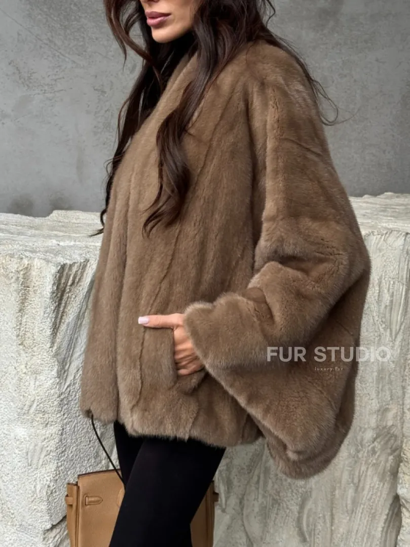 Норковое пончо с рукавами «летучая мышь»