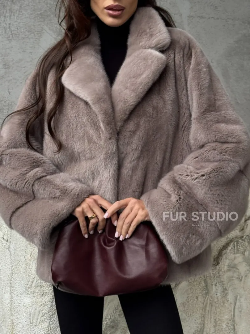 Короткая женская норковая шуба