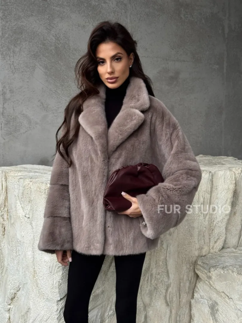 Короткая женская норковая шуба