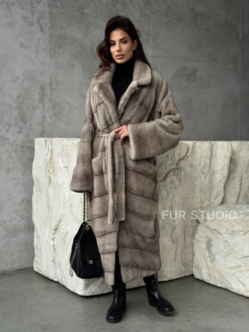 Удлинённая норковая шуба с поясом