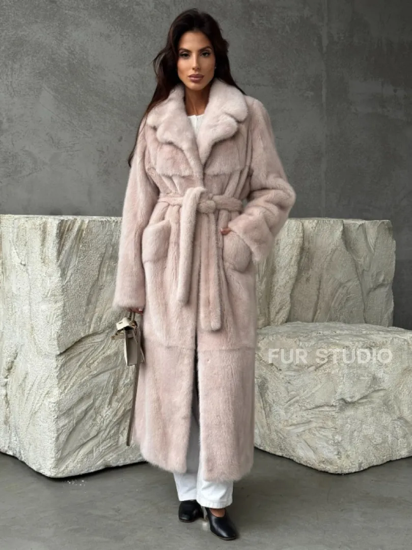 Светлая классическая норковая шуба