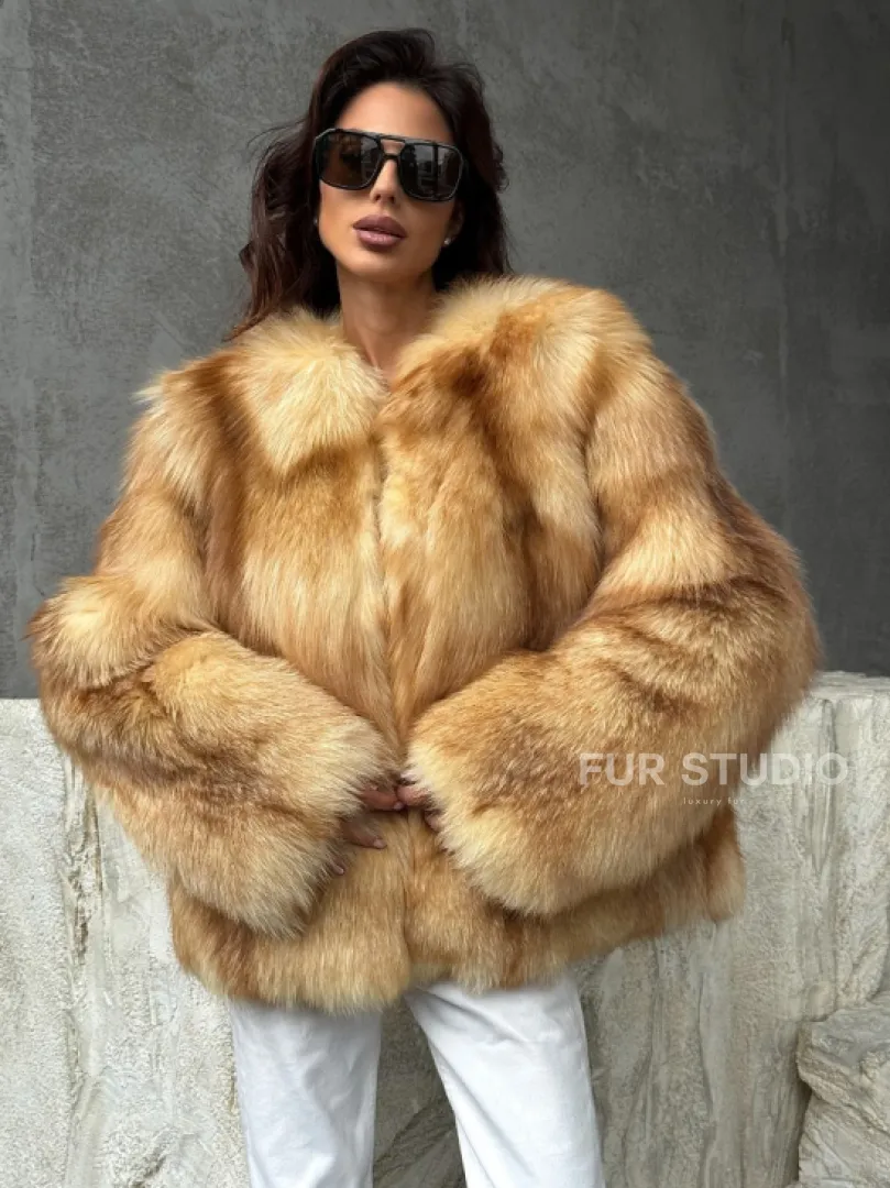 Шуба из натурального лисьего меха