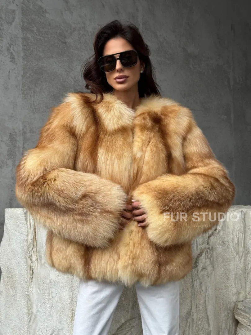 Шуба из натурального лисьего меха