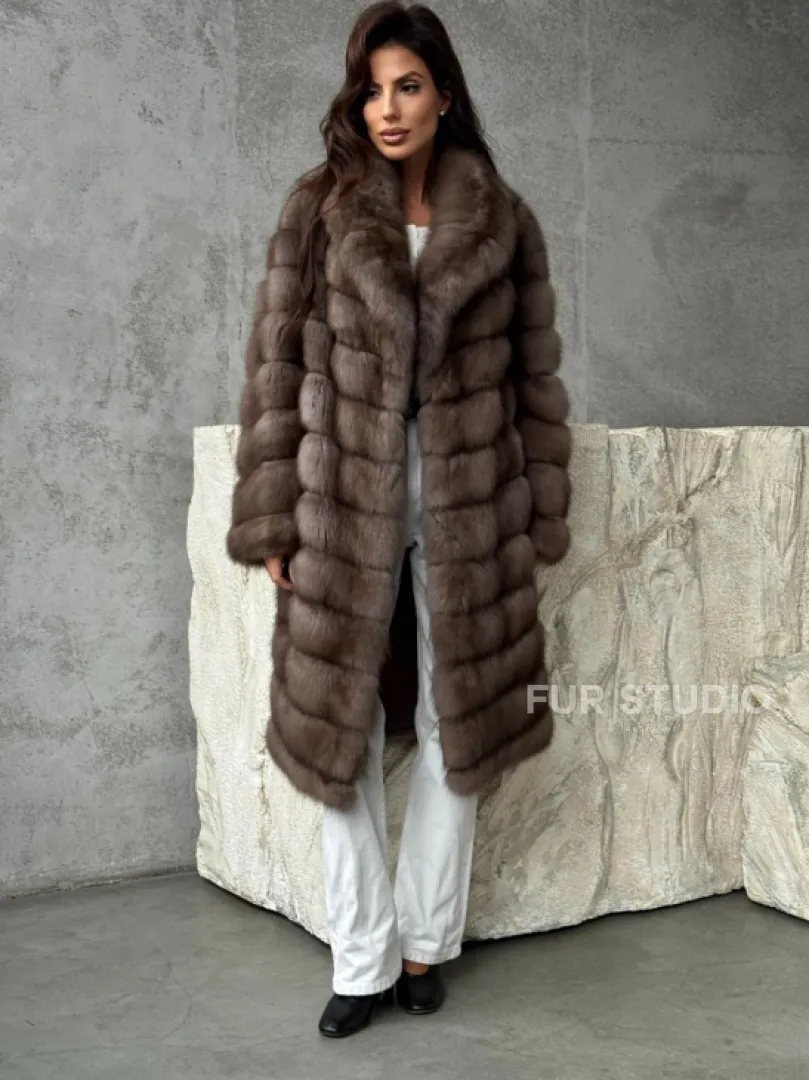 Шуба из куницы средней длины