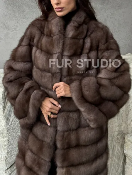 Шуба из куницы V-образный воротник - фото 1