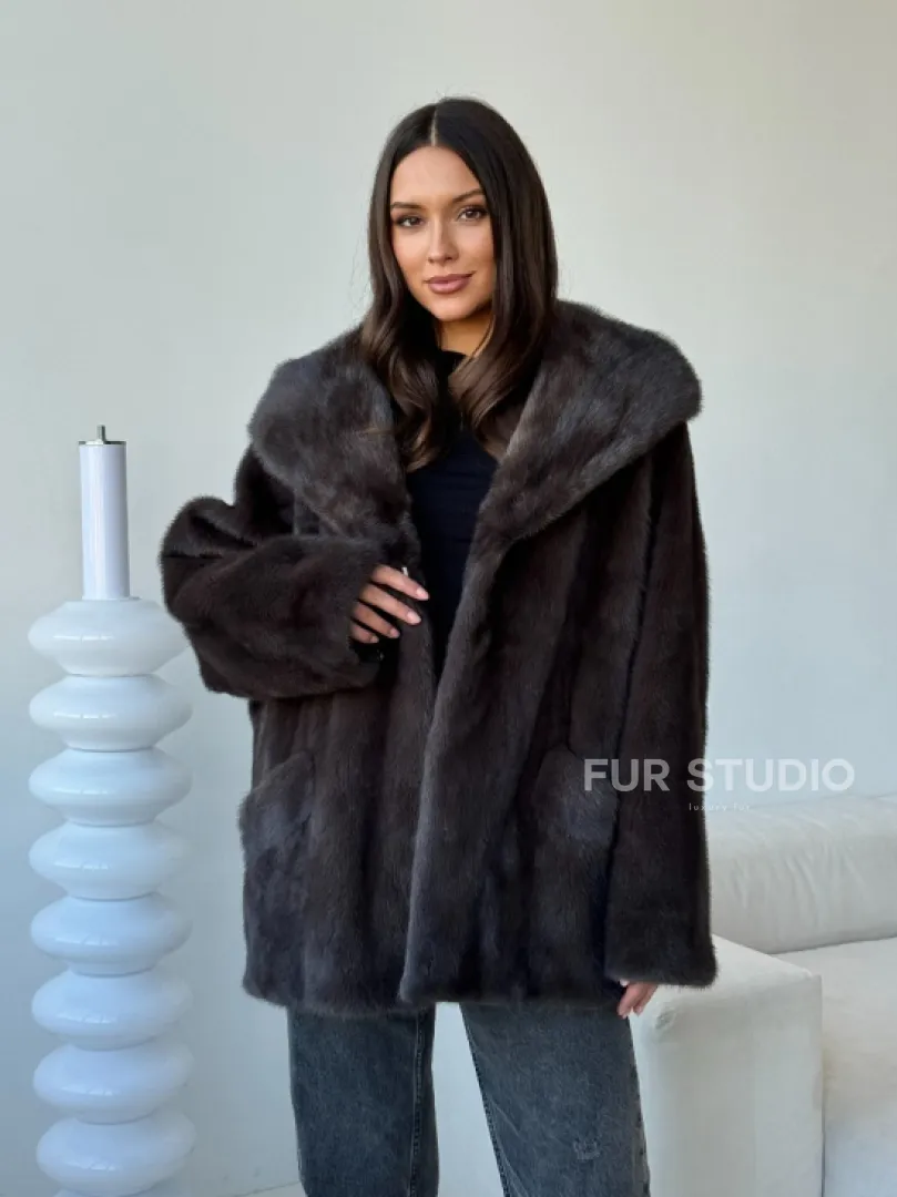 Норковый полушубок с капюшоном