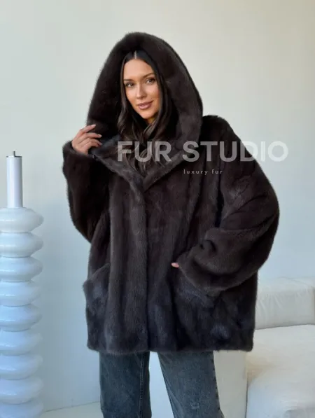 Норковый полушубок с капюшоном - фото 9