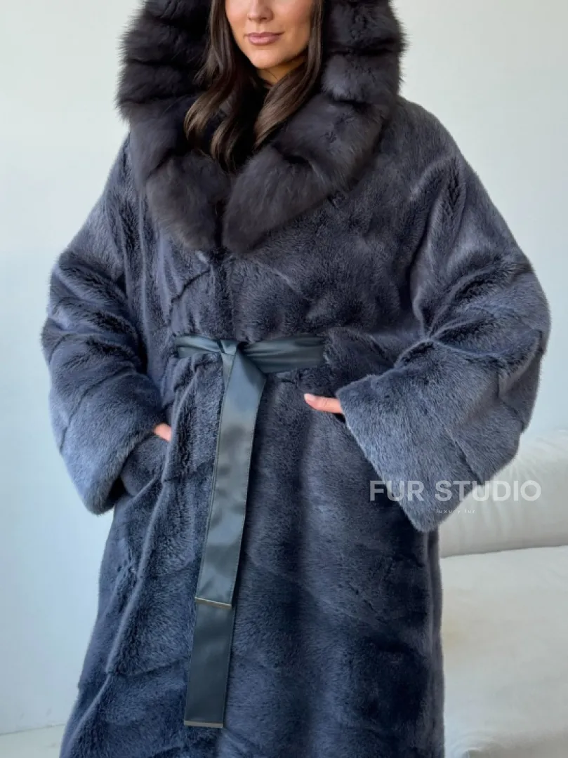 Длинная норковая шуба с куницей капюшон