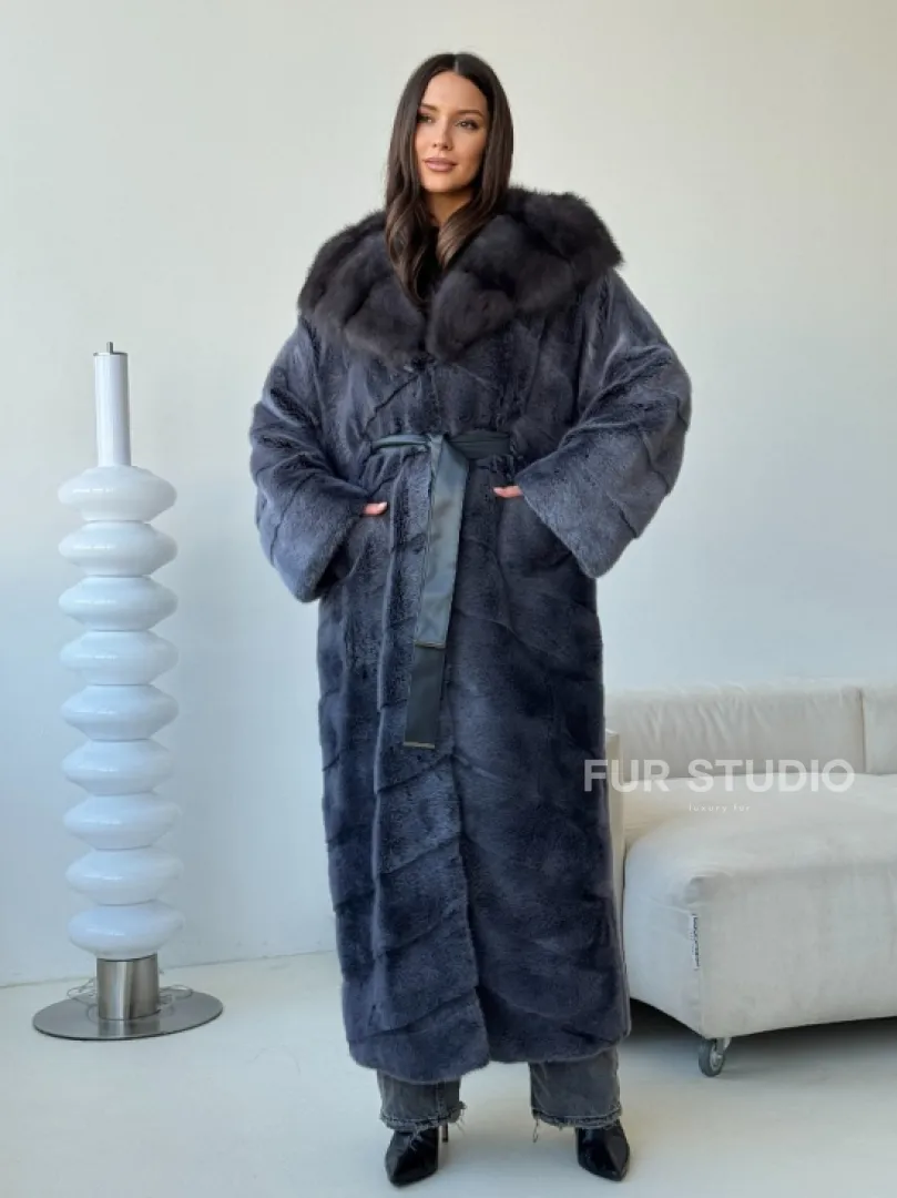 Длинная норковая шуба с куницей капюшон
