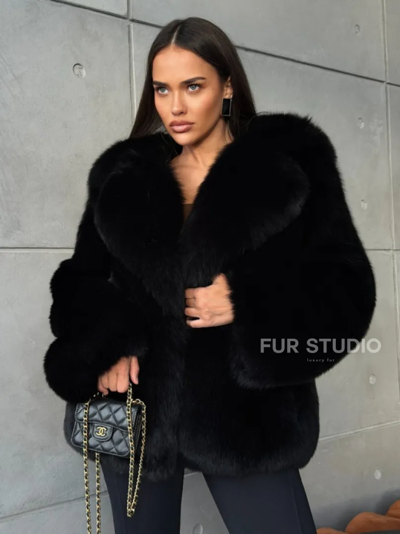 Черная шуба из лисы