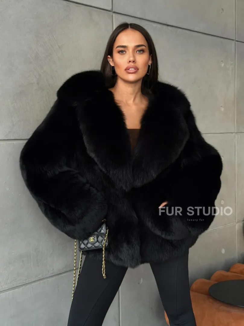 Черная шуба из лисы