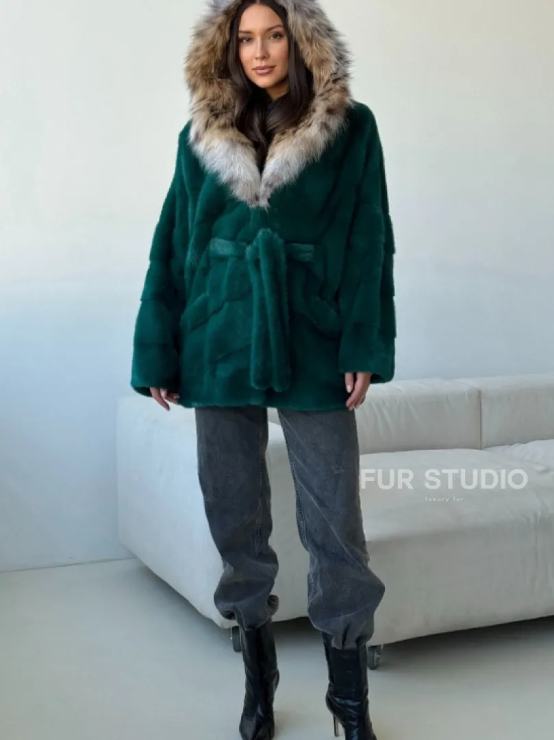 Норковая шуба с капюшоном из рыси