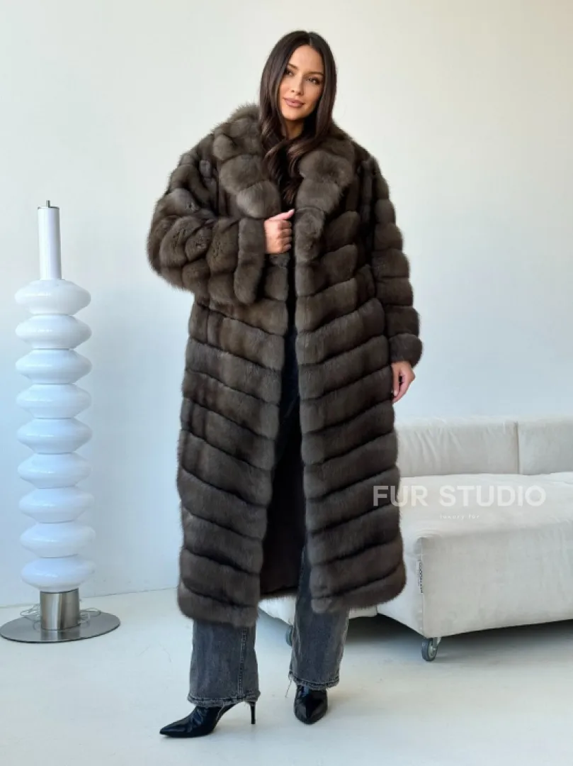 Длинная шуба из соболя