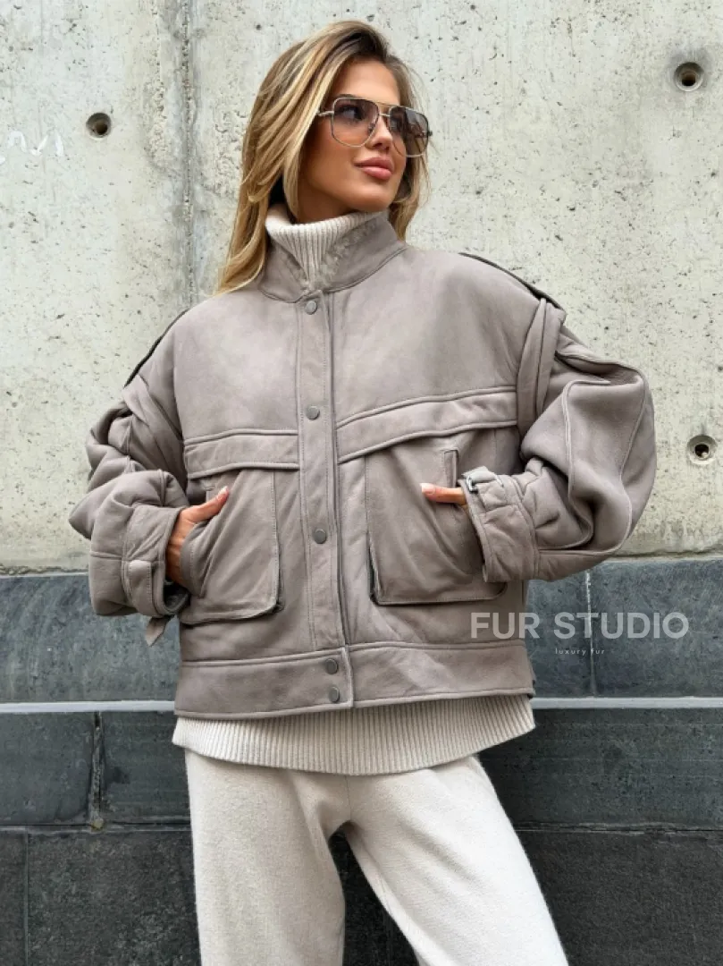 Зимняя дубленка - бомбер