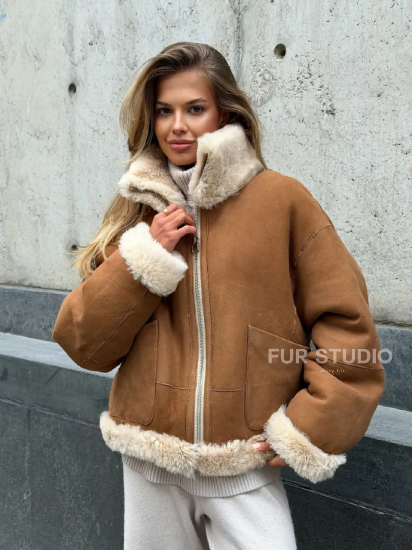 Двухсторонняя короткая дубленка из овчины