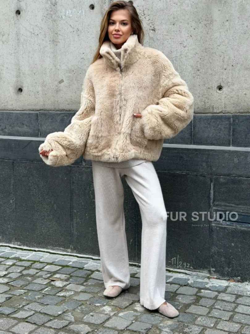 Двухсторонняя короткая дубленка из овчины