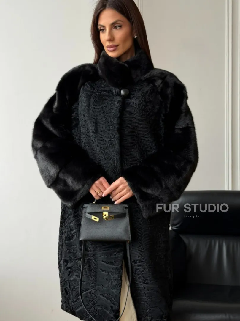Шуба из каракуля с норкой - стойка воротник