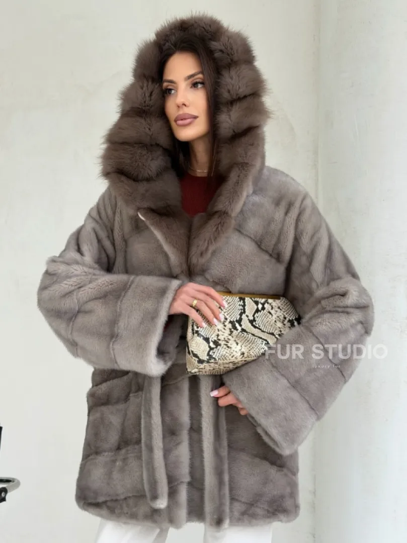 Серый норковый полушубок - капюшон куница