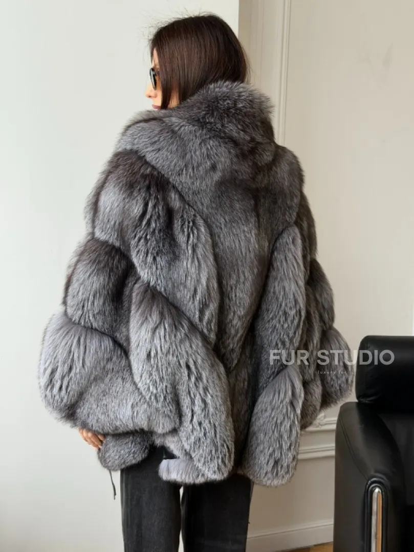 Шуба - пончо из лисы