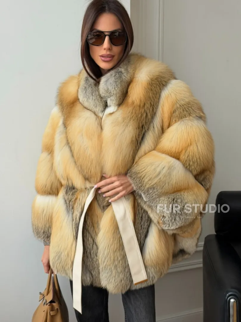 Шуба - пончо из лисы с поясом