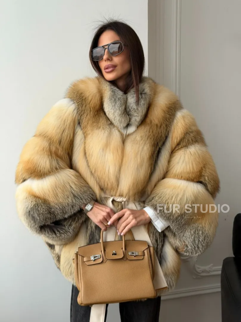 Шуба - пончо из лисы с поясом