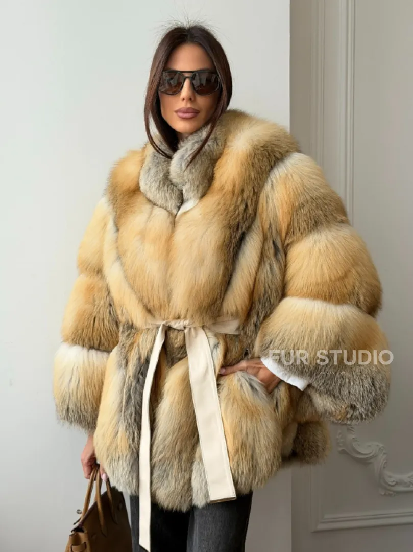 Шуба - пончо из лисы с поясом