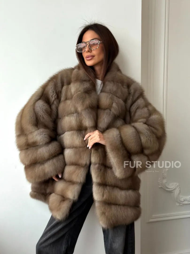 Шуба оверсайз из куницы