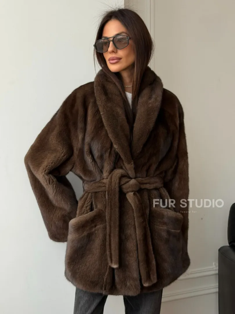 Коричневая норковая шуба под пояс - воротник шаль
