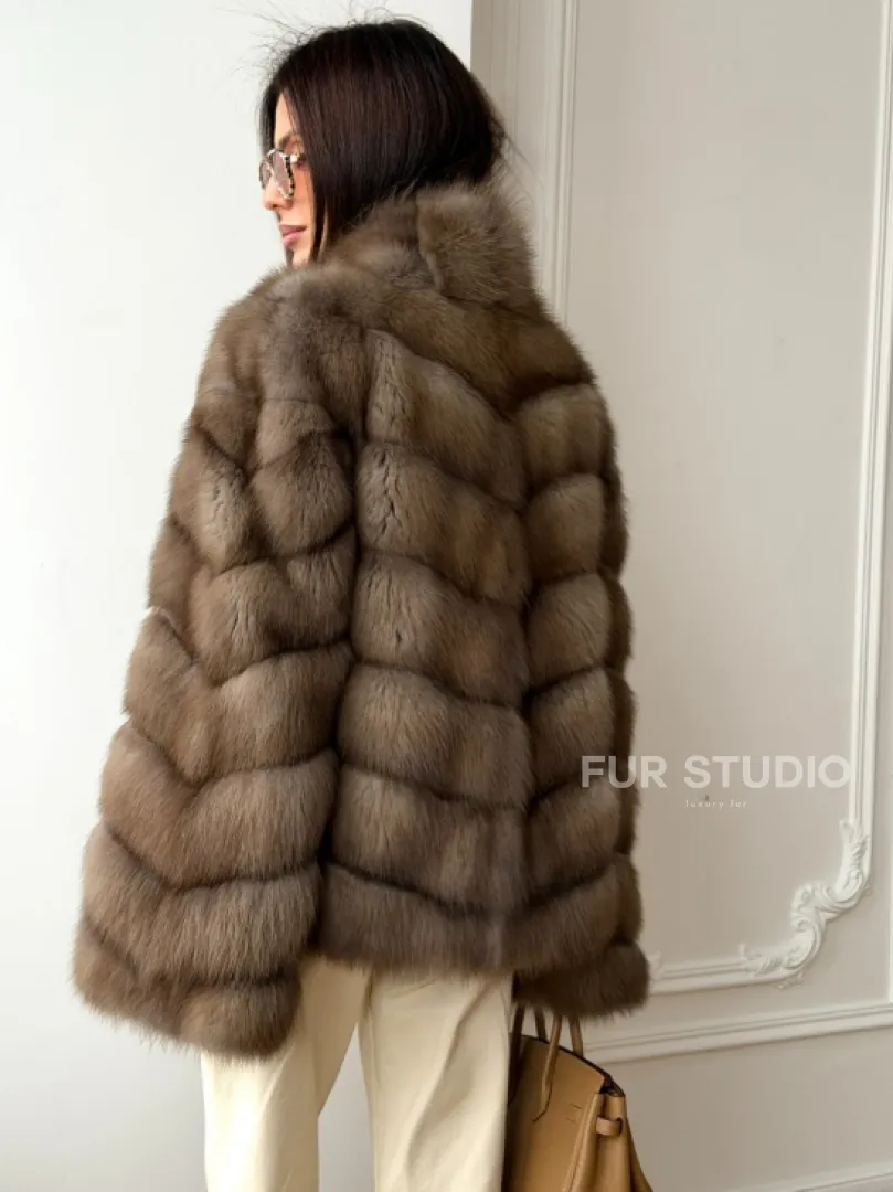 Шуба из меха куницы - рукава косичкой