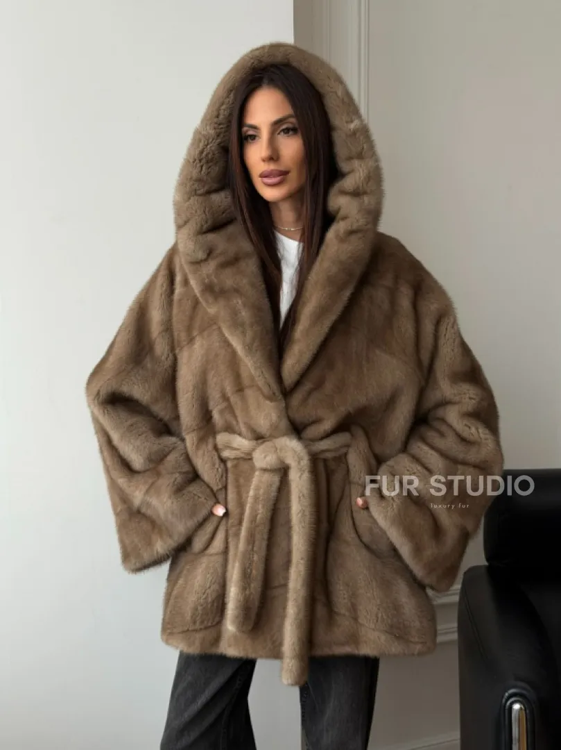 Норковая шуба пастель с капюшоном