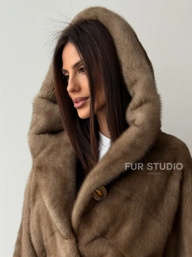 Норковая шуба пастель с капюшоном