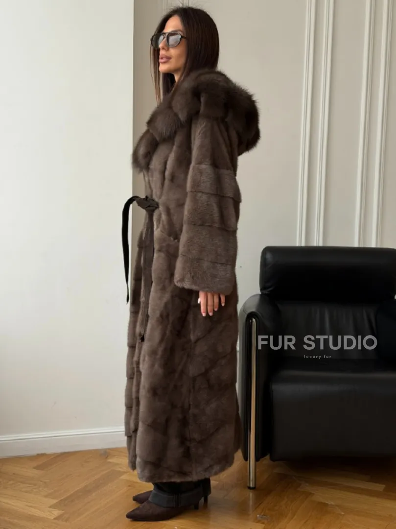 Шуба-кимоно с капюшоном куница