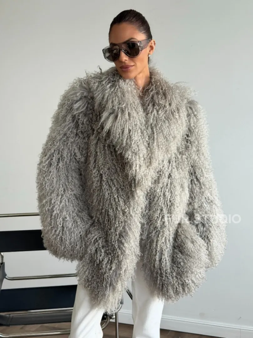 Серая шуба из ламы